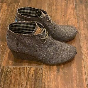 TOMS Women’s Booties (Size 8)